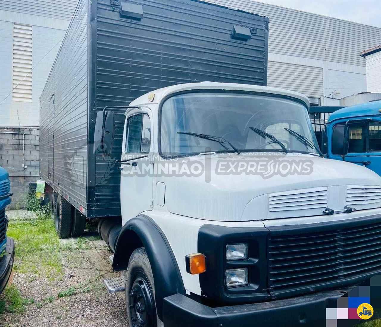 CAMINHAO MERCEDES-BENZ MB 1113 Carga Seca Truck 6x2 Meu Primeiro Caminhão JUNDIAI SÃO PAULO SP